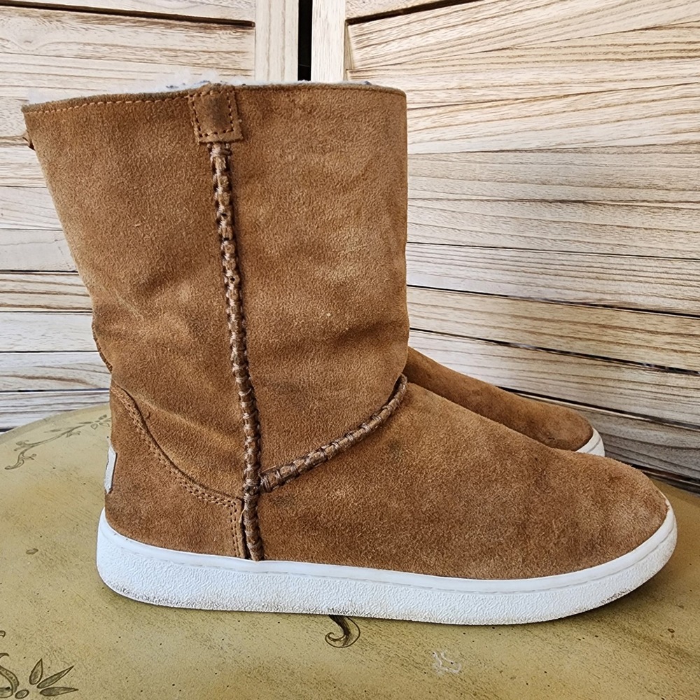 UGG Sz 8 Chestnut Suede Deaven Mid Calf Boots Y2K Warm Cozy Fall Winter Cozycore